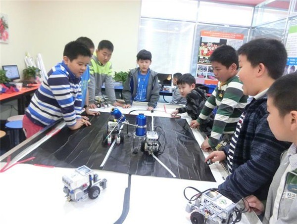 赤峰机器人教育